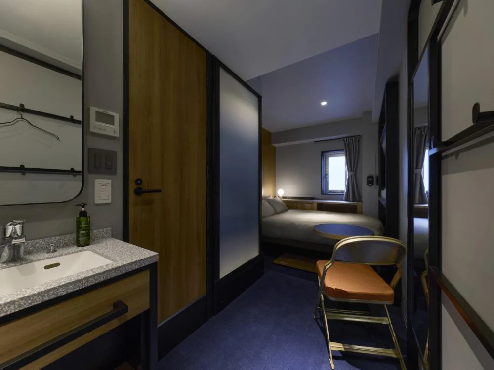 BASE LAYER HOTEL FUKUOKA