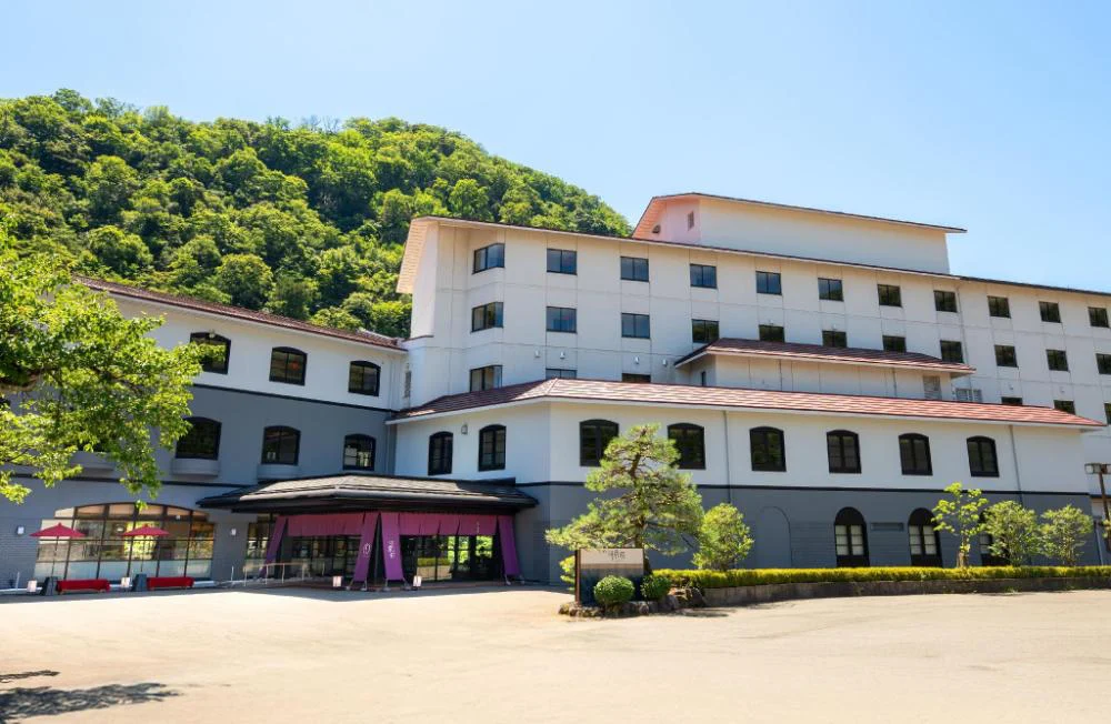 Yamanaka Onsen Kajikaso