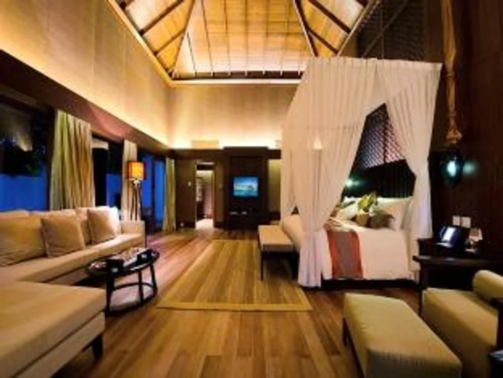The Halcyon Private Isles Maldives, Autograph Collection