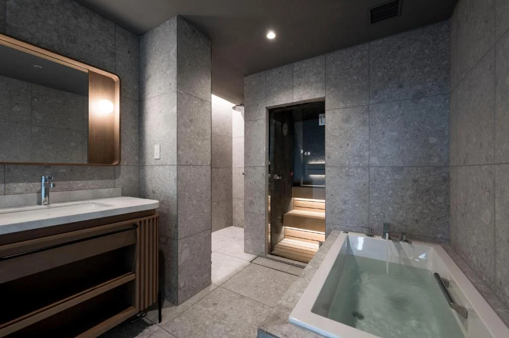CINQS Hotel Osaka