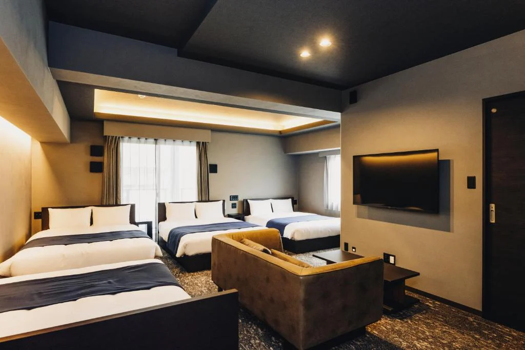 Celebrating HOTEL LIKE RESIDENCE Fukuoka