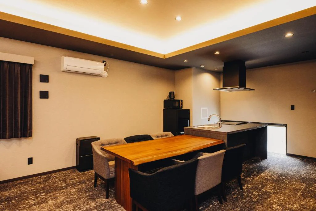 Celebrating HOTEL LIKE RESIDENCE Fukuoka