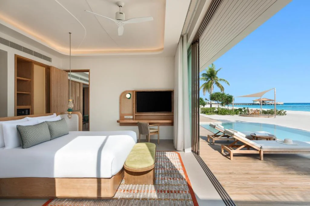 Centara Grand Lagoon Maldives