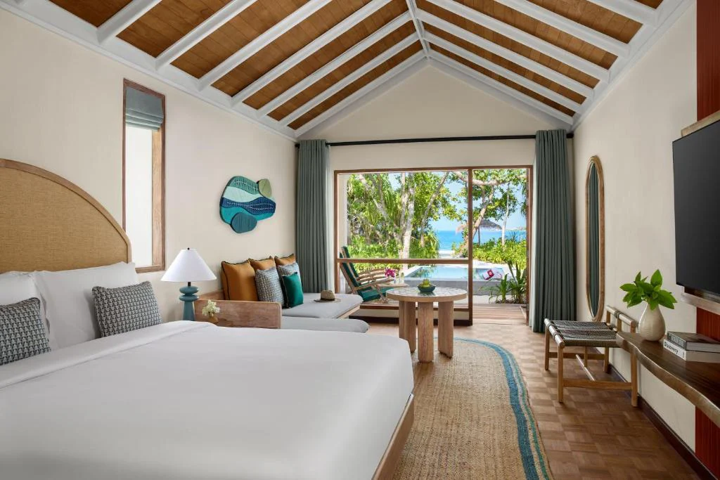 NH Collection Maldives Reethi Resort