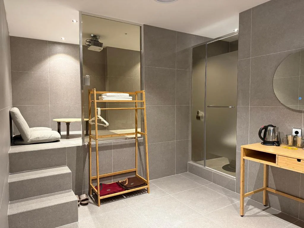 Connected Hotel Guro