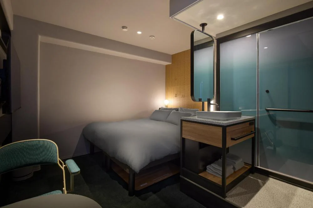 BASE LAYER HOTEL NAGOYA NISHIKI